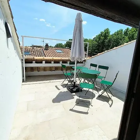 Rooftop De La Roquette Terrasse Clim Apartment Arles